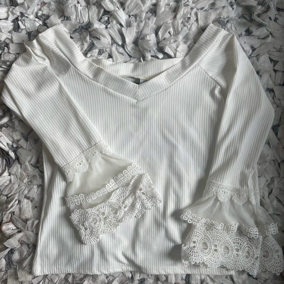 REDTAG | Tops | Off Shoulder Top Beautiful Sleeves No Stains Only Wore ...